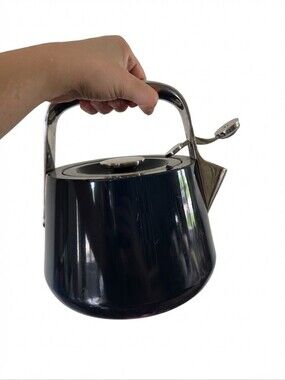 Caraway Home Whistling Tea Kettle - Dark Navy Blue Stainless Steel Tea Pot